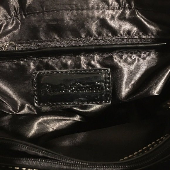 Rustic Couture Studded Purse - Picture 9 of 10